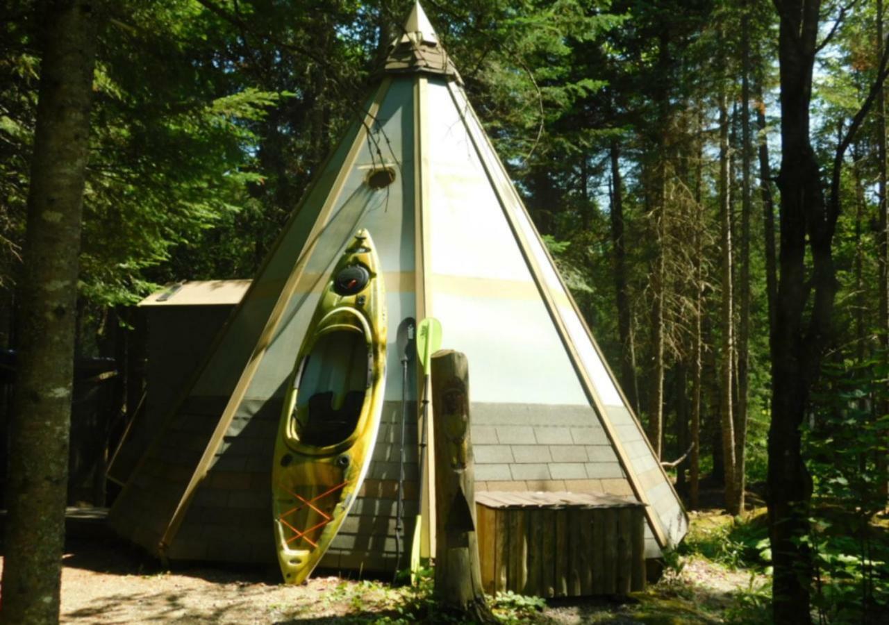 Aux Tipis De La Riviere Sauvage Villa Saint Romain Dış mekan fotoğraf